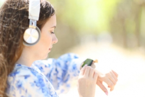 The Simplest Way to Convert Youtube to MP3 and Enjoy Music on-the-go
